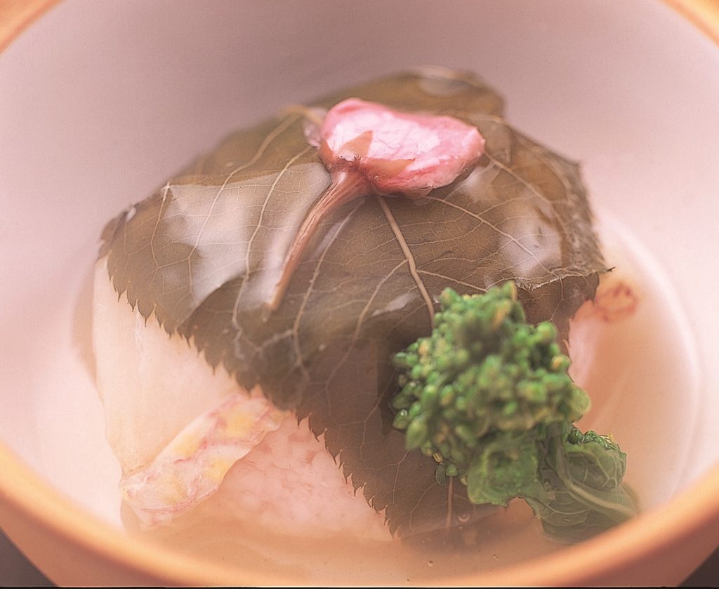 4月の旬食材 桜花色の王様 鯛 京料理 美濃吉 4月の旬食材 桜花色の王様 鯛 京料理 美濃吉